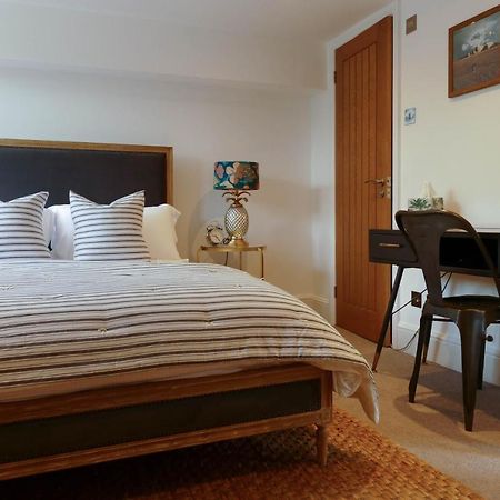 Dinckley Court Boutique Riverside Rooms Abingdon-on-Thames Buitenkant foto