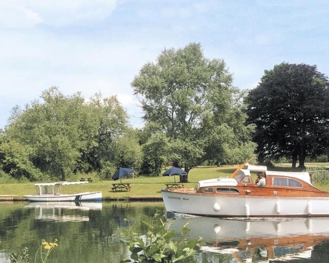 Dinckley Court Boutique Riverside Rooms Abingdon-on-Thames Buitenkant foto